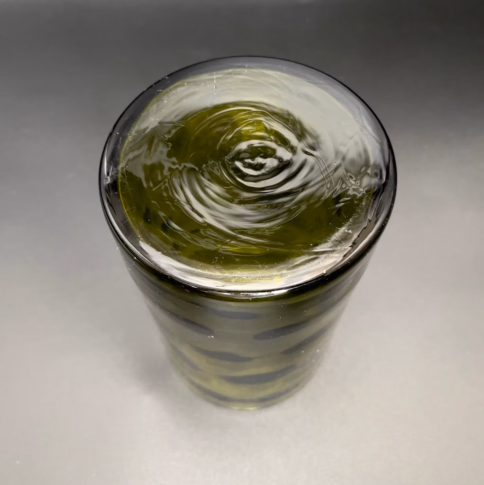 Vas grönt konstglas