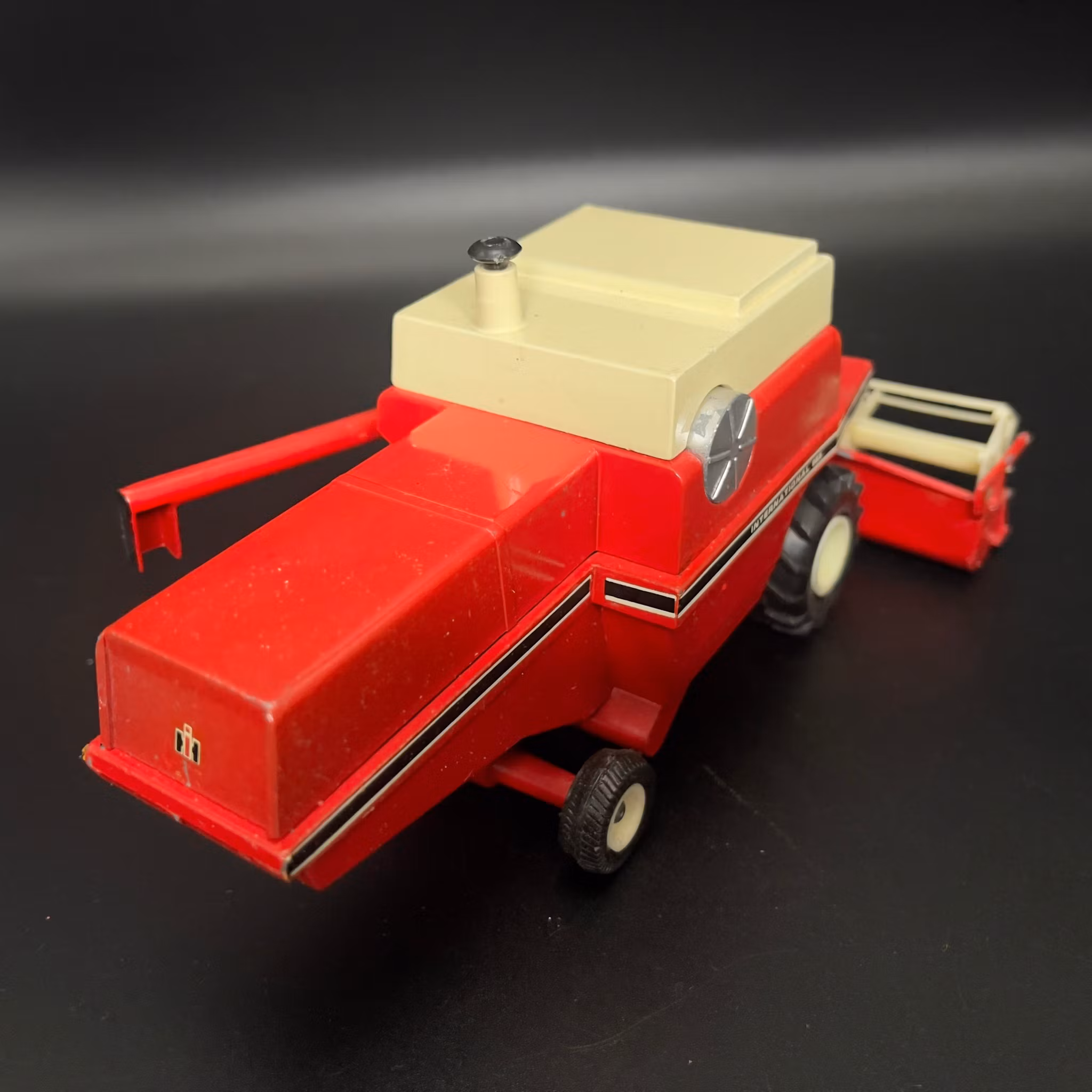 Diano International moissonneuse 953, Frankrike