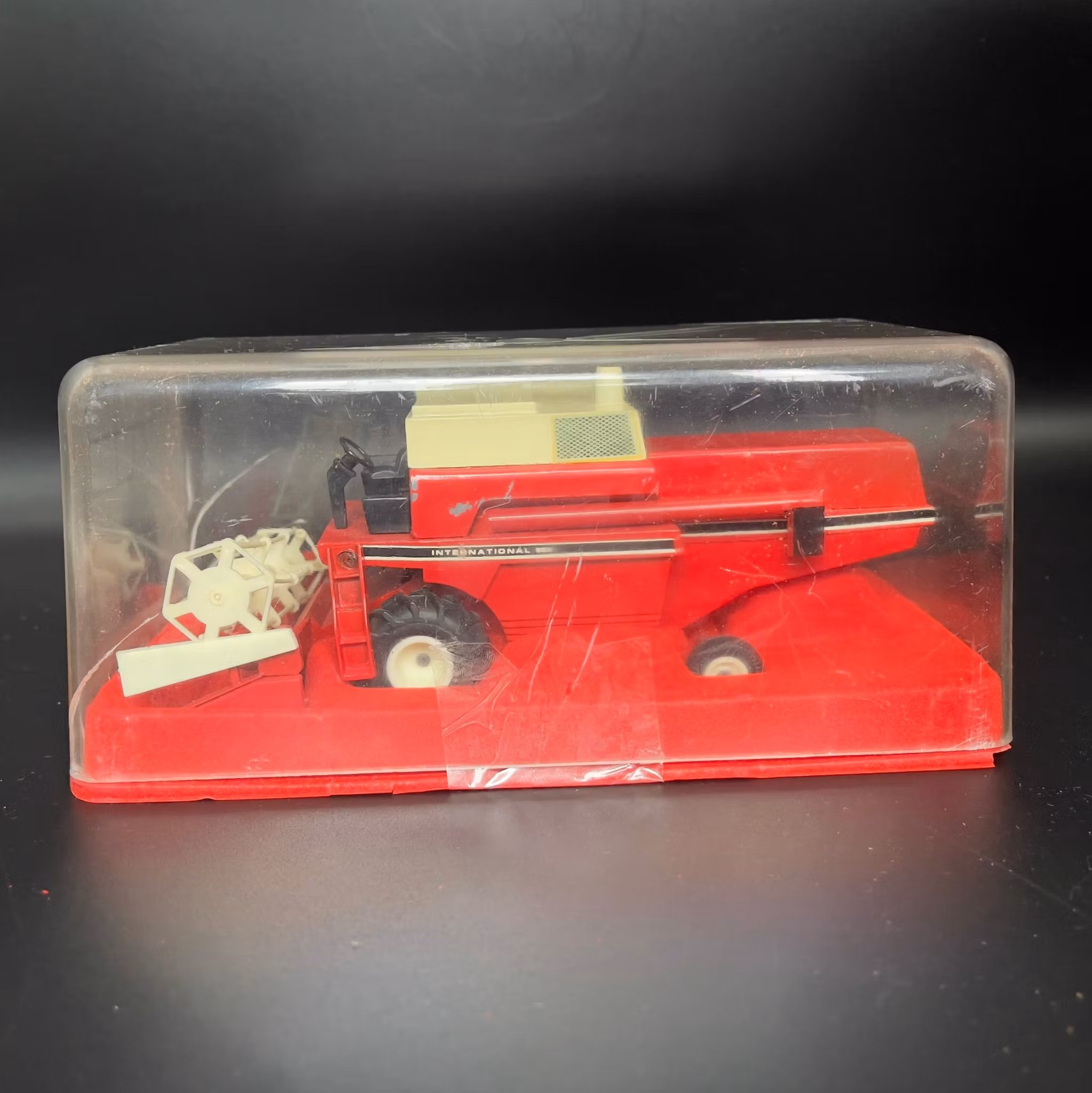 Diano International moissonneuse 953, Frankrike