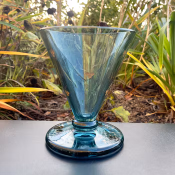 Elis Bergh, vas, kosta, signerad