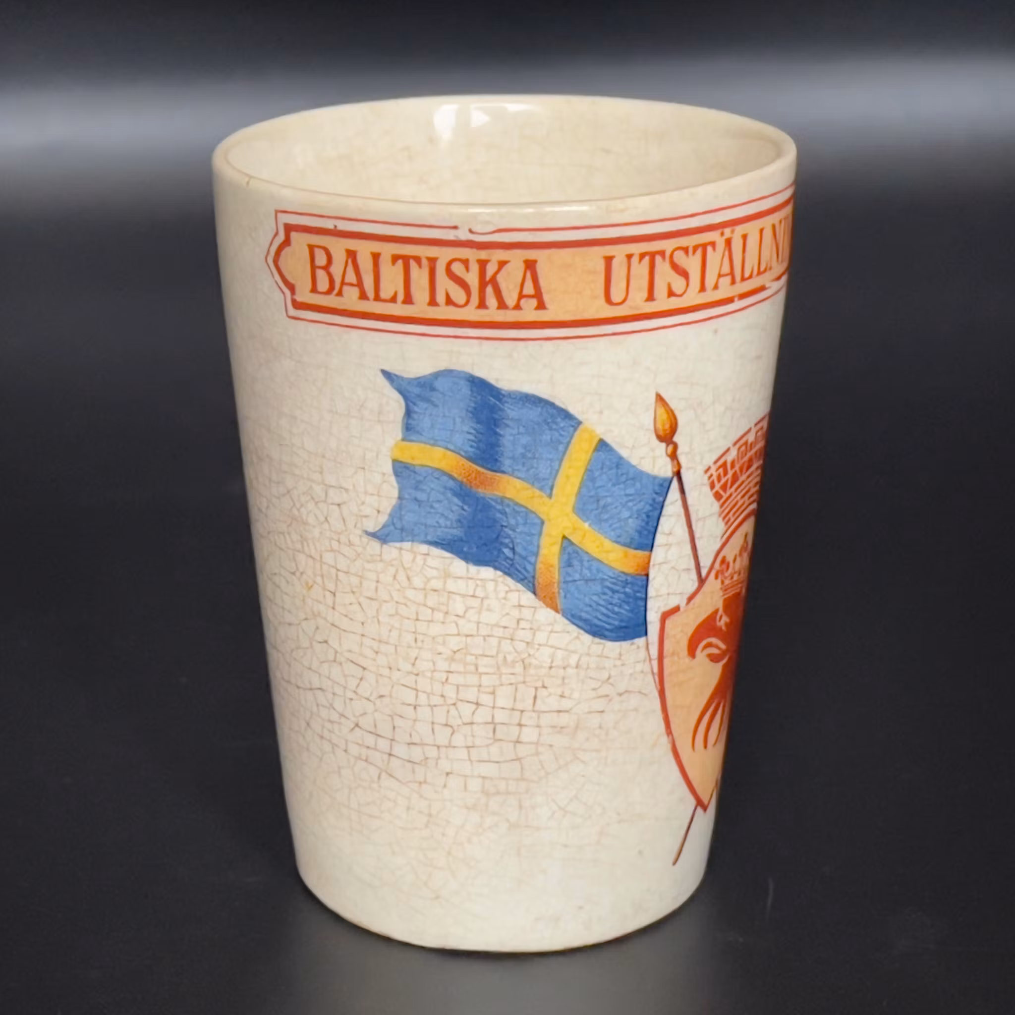 Minnesmugg, Göteborgs porslin, Malmö 1914