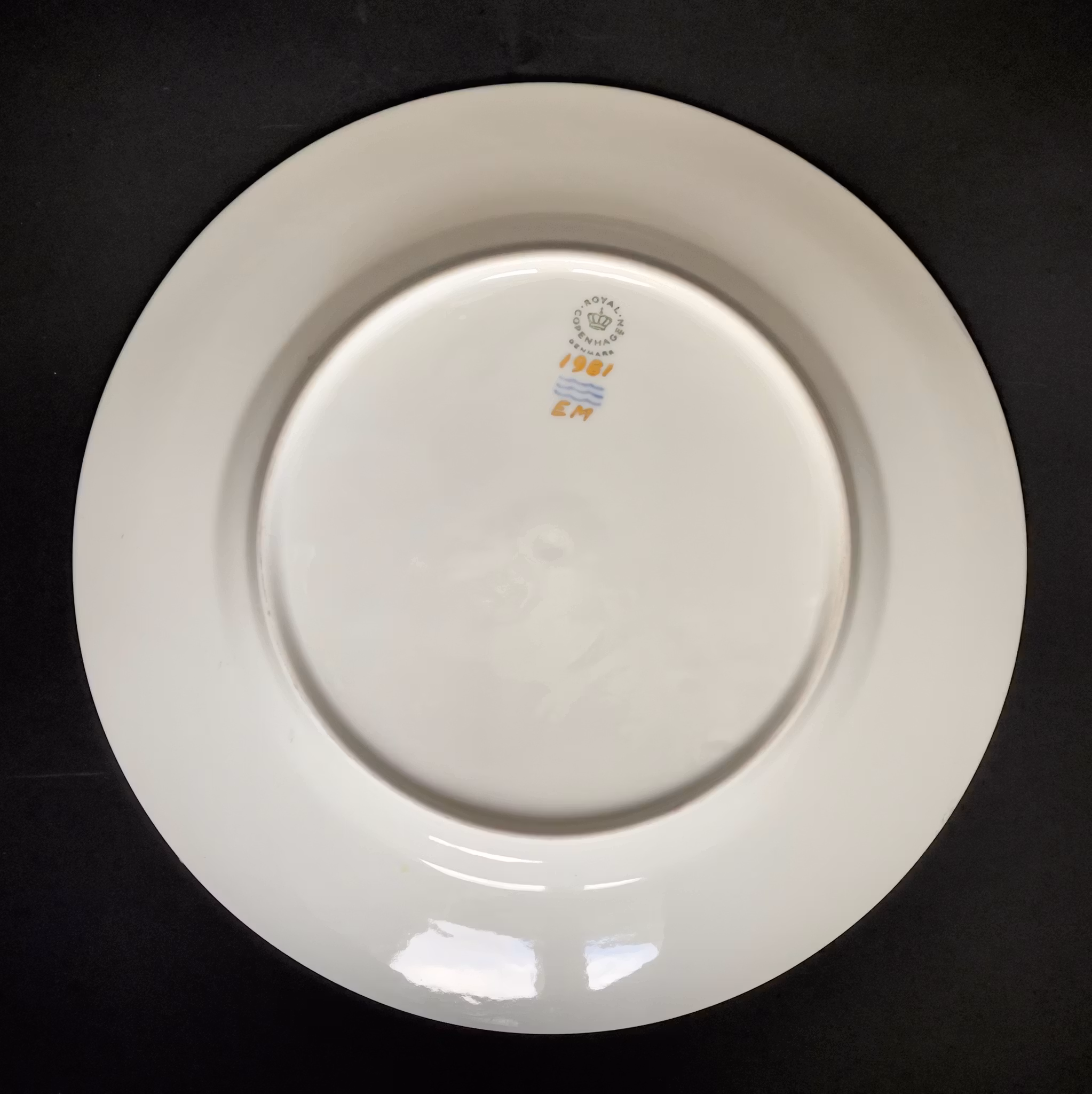 Royal Copenhagen, posliinilautanen