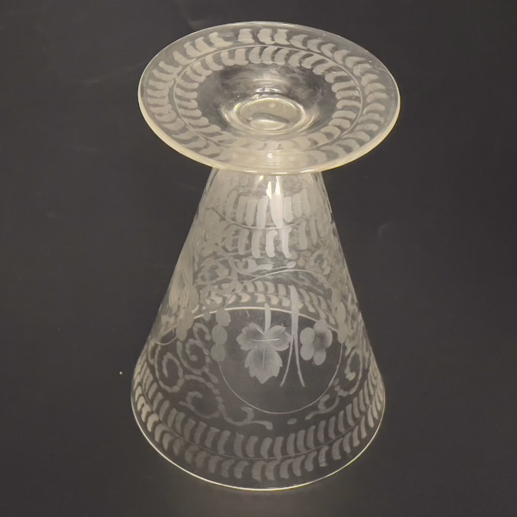 Orrefors antikk gravert glass