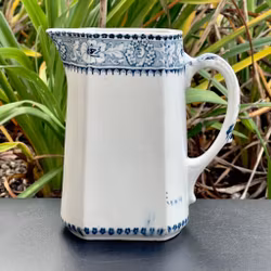 Gustavsberg Hans, porseleinen kan