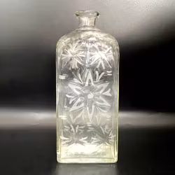 Brännvins flaska, glas, 1700-tal