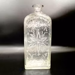 Brännvins flaska, glas, 1700-tal