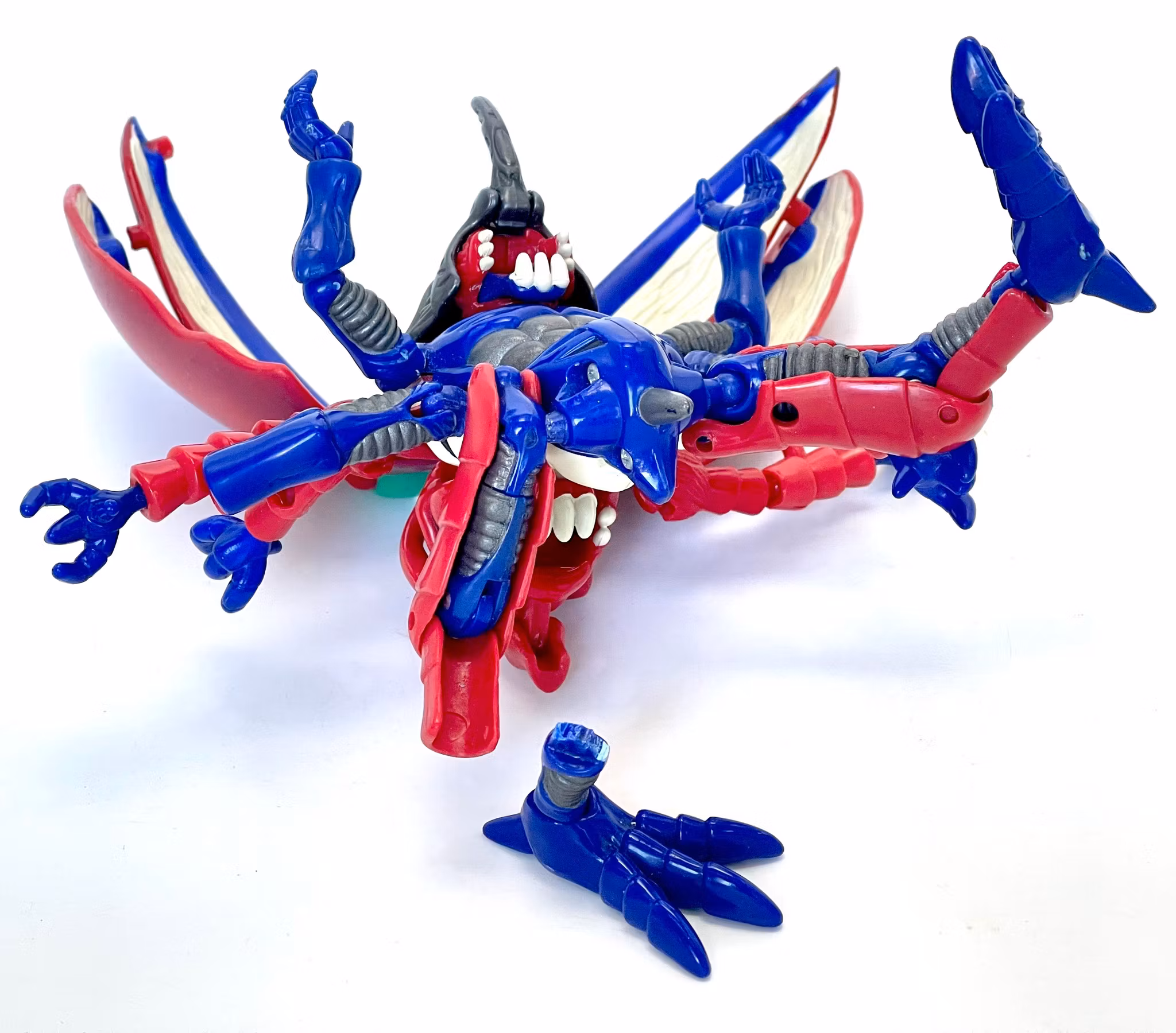 Bandai super evolution-serien atlur kabuterimon Digimon eventyrfigurleketøy