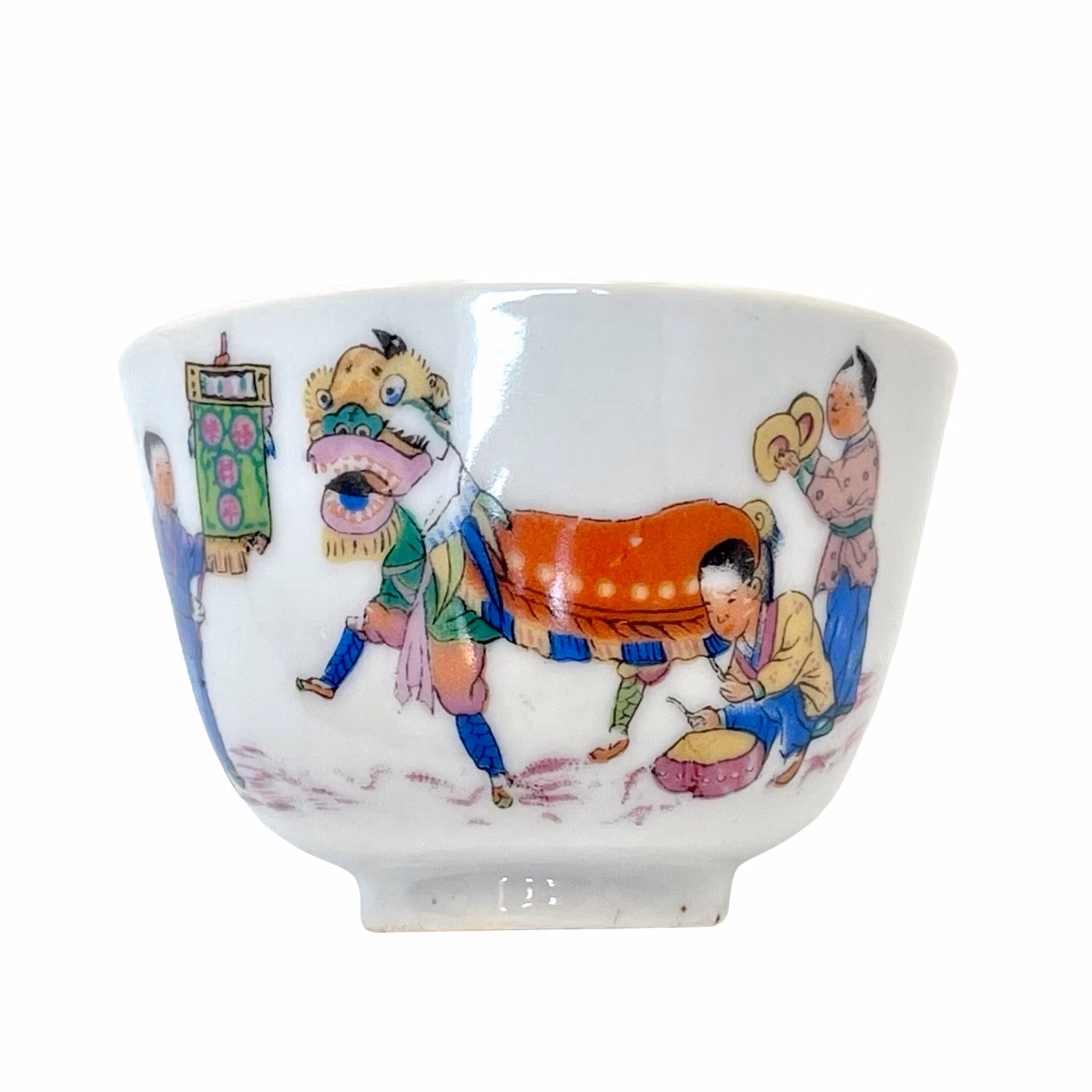 Kina, Qingdynastin (1644-1912) porslin skål