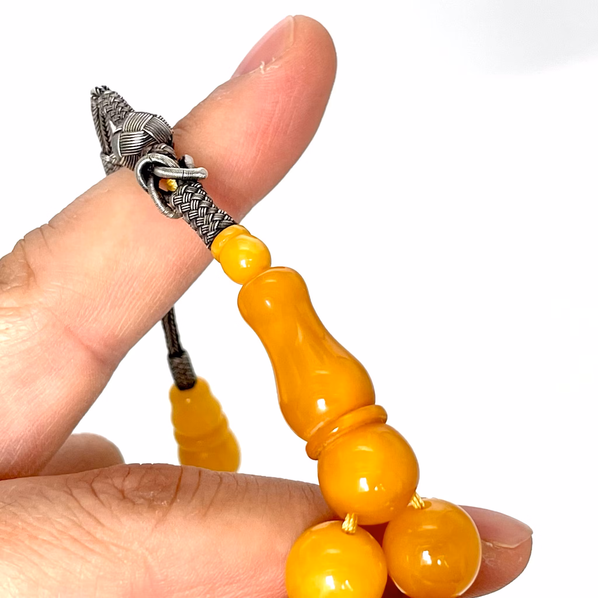 Cuma Fırat Kayabaşı usta ja Hamdi Levent puskul usta, Amber Rosary