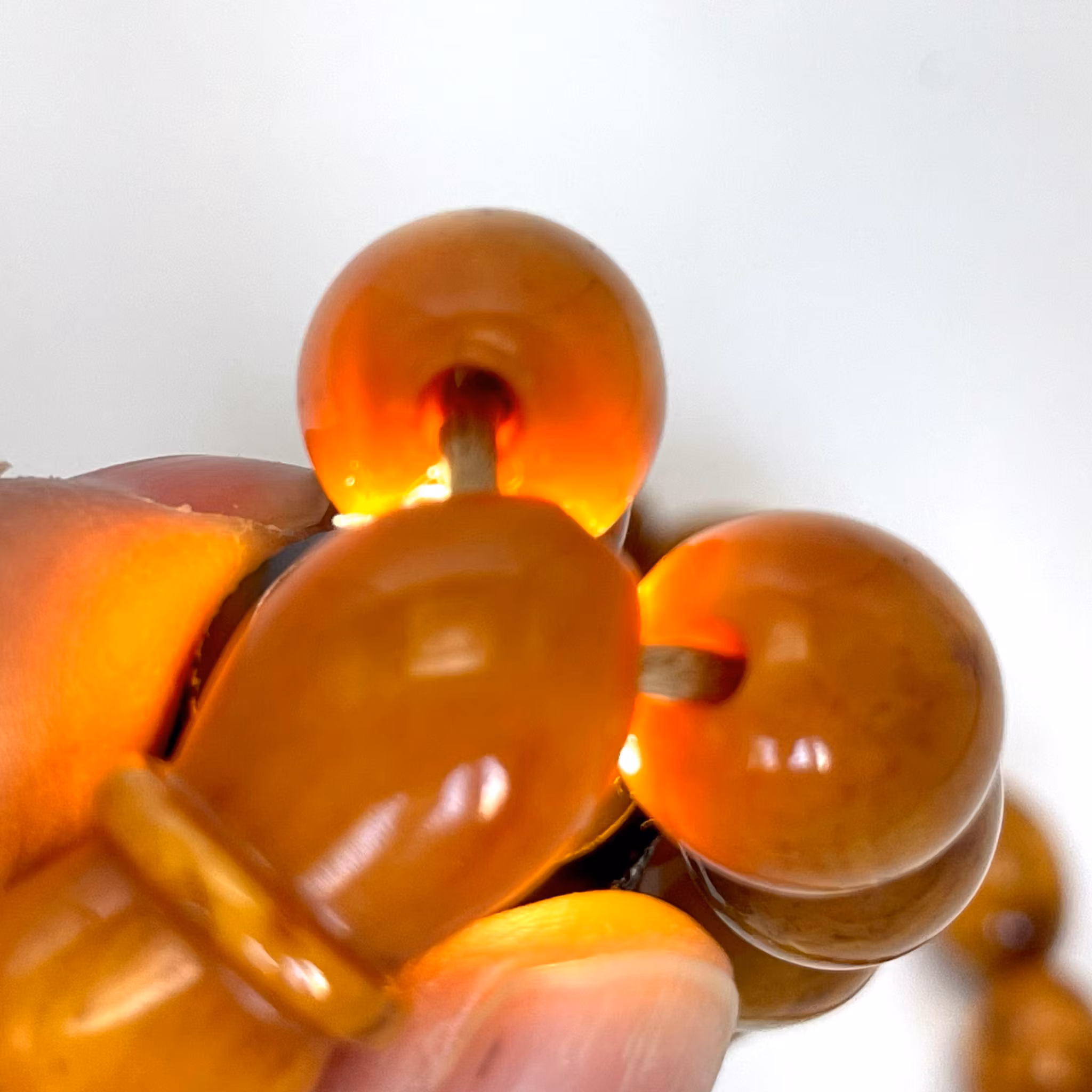 Antico rosario in ambra pressata 97 g