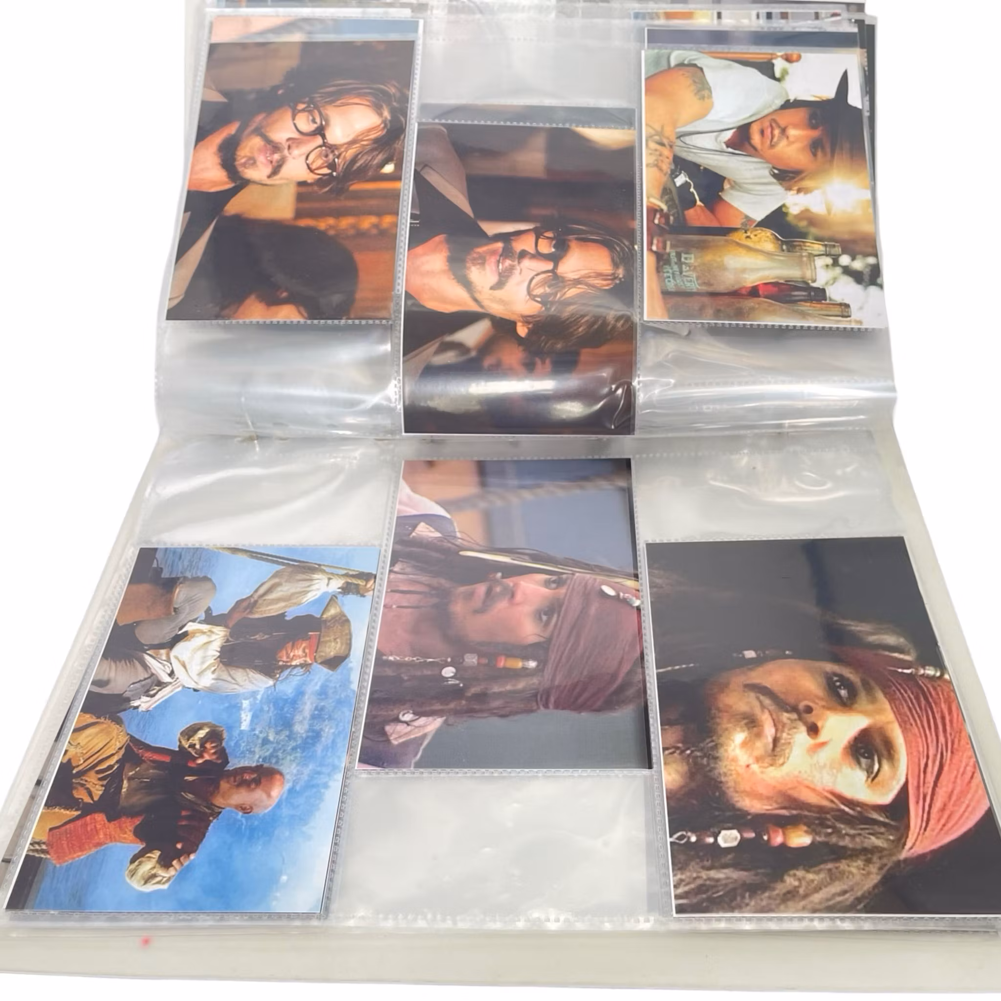 Jack Sparrow Johnny Depp, Album med fotografier,  sammanlagt ca 225 fotografier