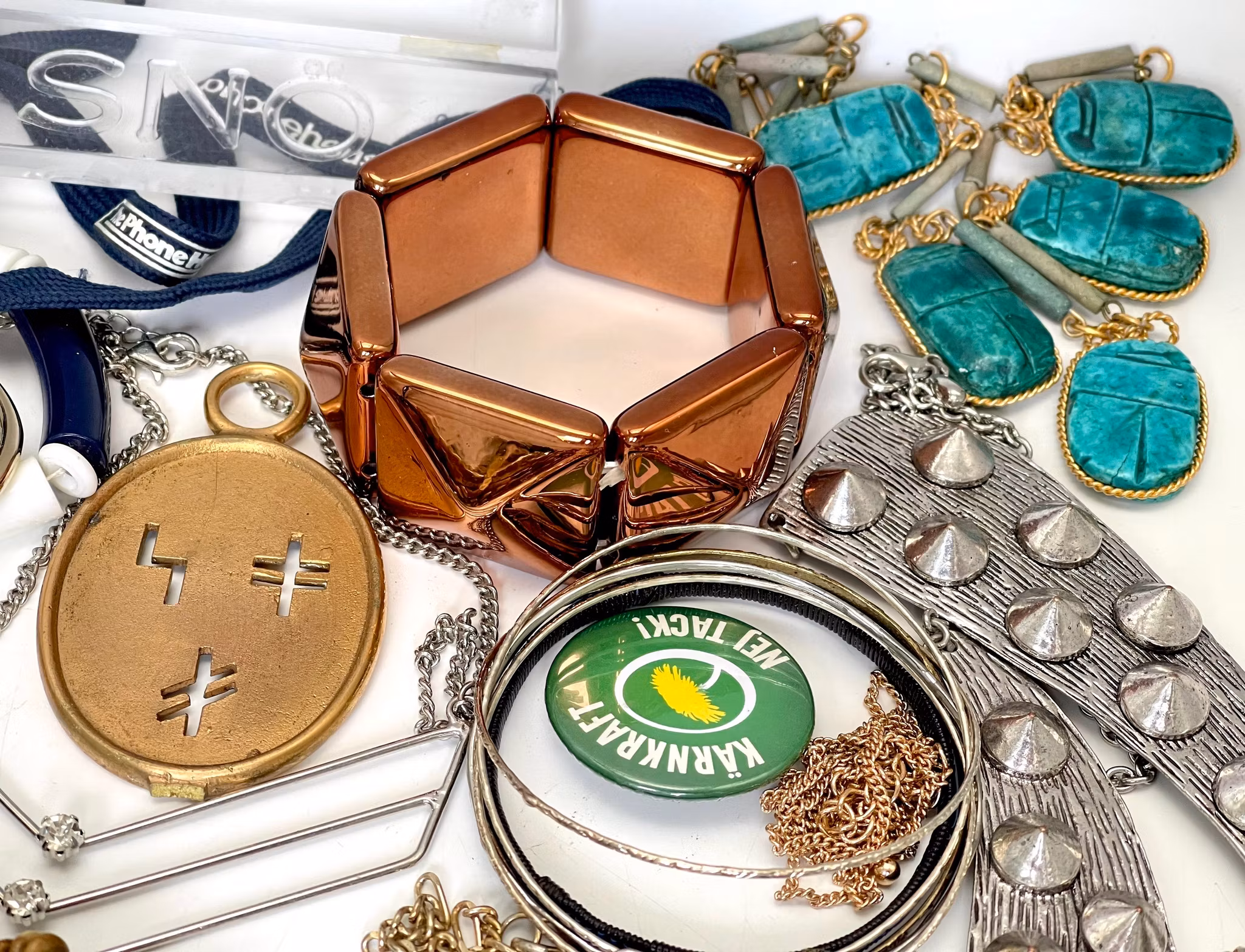 Lot of various vintage and old Bijouterie Jewelry