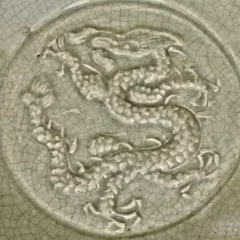 Kinesiska dragon celadon fat, Ming dynastin (1368-1644)