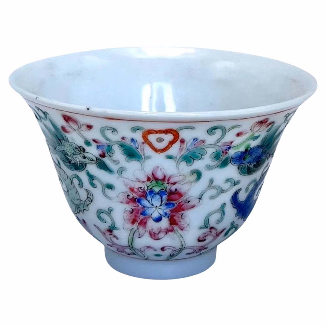 Qing dynastin märke och period (1644 -1912) kinesisk draker porslin skål