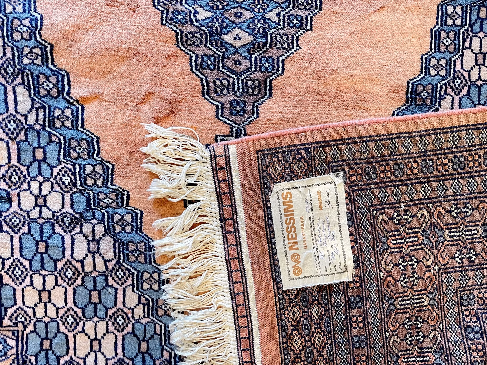 Handknuten Pakistansk Meddalion matta