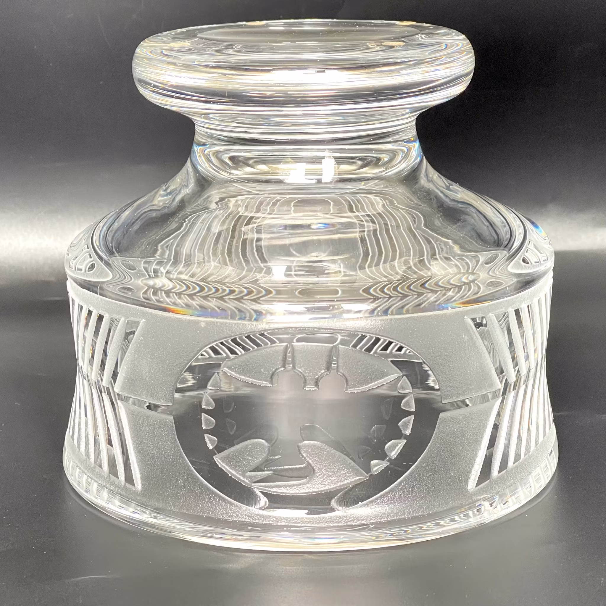 Bertil Vallien, Boda-Åfors, signerad