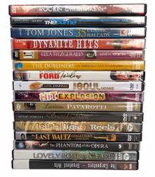 Kokoelma 16 eri musiikki-DVD:tä