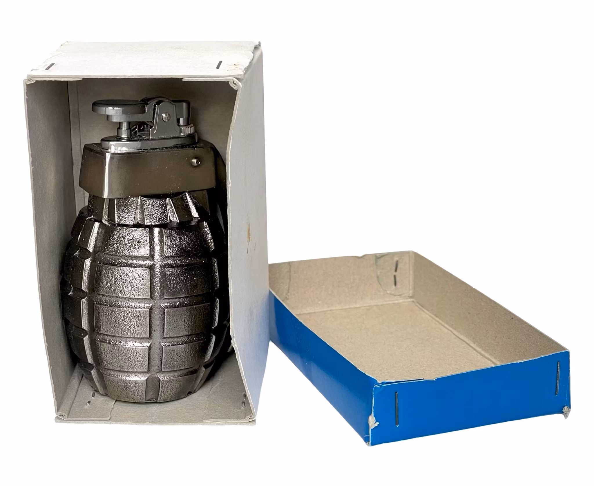 Briquet en métal en forme de grenade à main