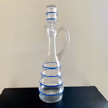 Gammal karaff för likör och glögg