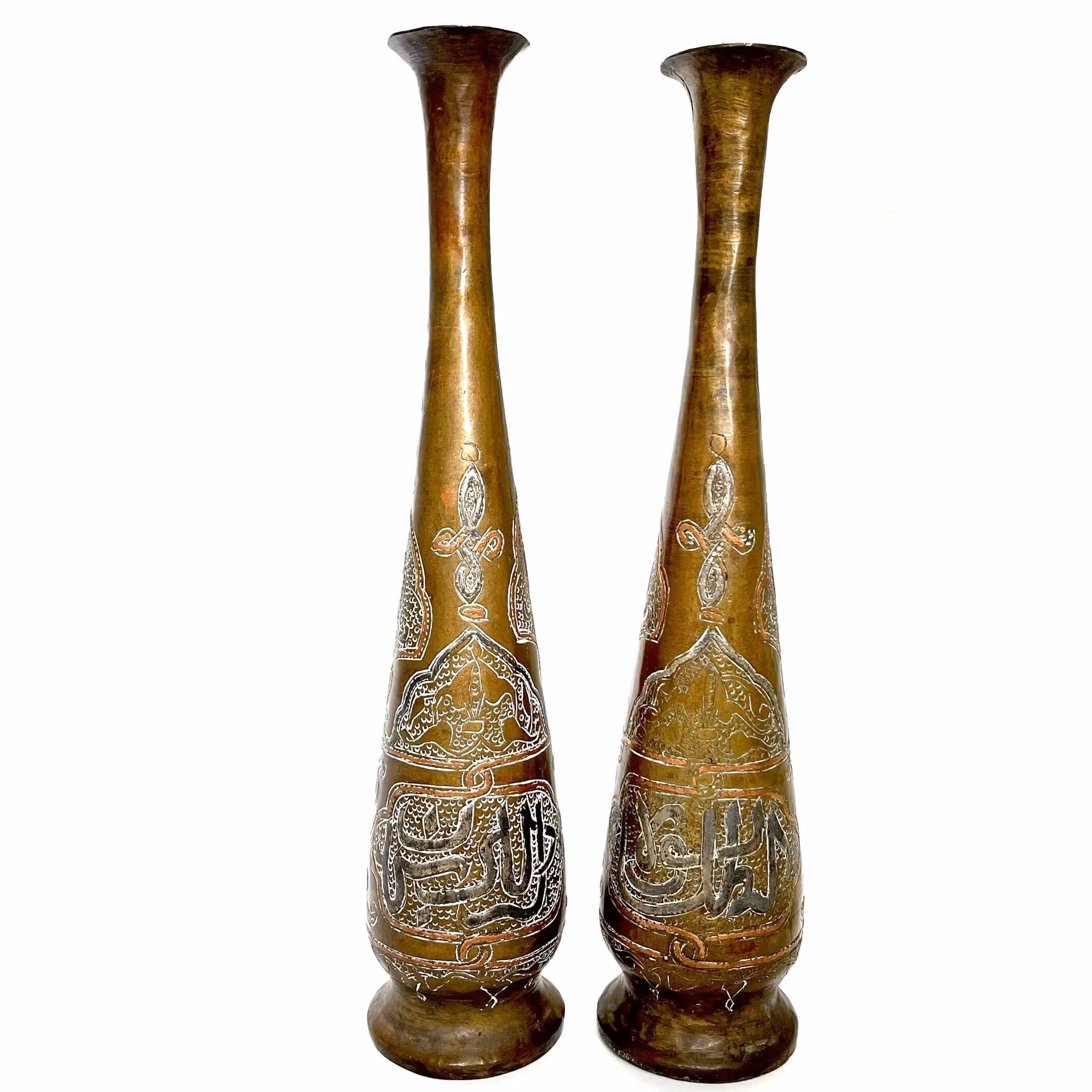 Une paire de vases - Damas Travail en laiton, cuivre et étain, Damas début 19ème siècle