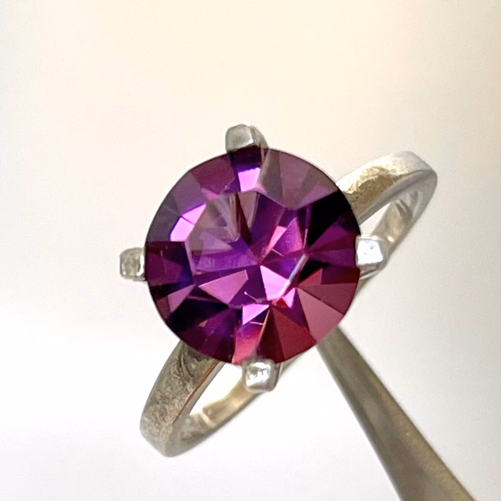 RING, HSG 925er Sterlingsilber, lila Stein