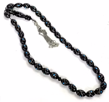 Vanha Yisser-rukous 33 helmeä