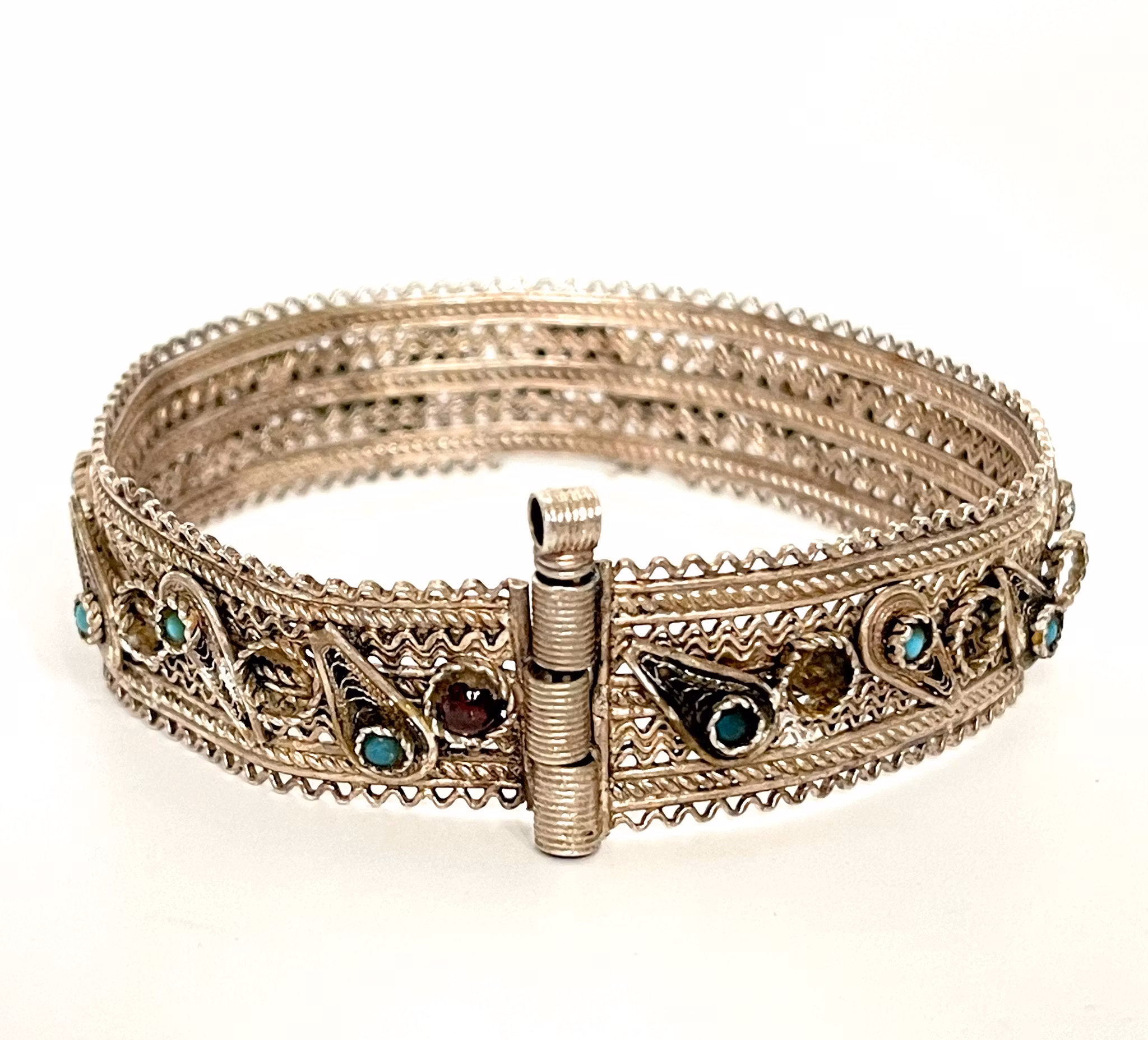 Antik armbånd, filigran arbejde med sten i ægte sølv, stemplet