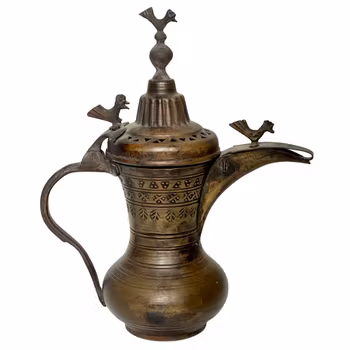 Antik Dallah kaffekanna, Dekorerad med geometriska symboler och fyra fåglar, Signerad