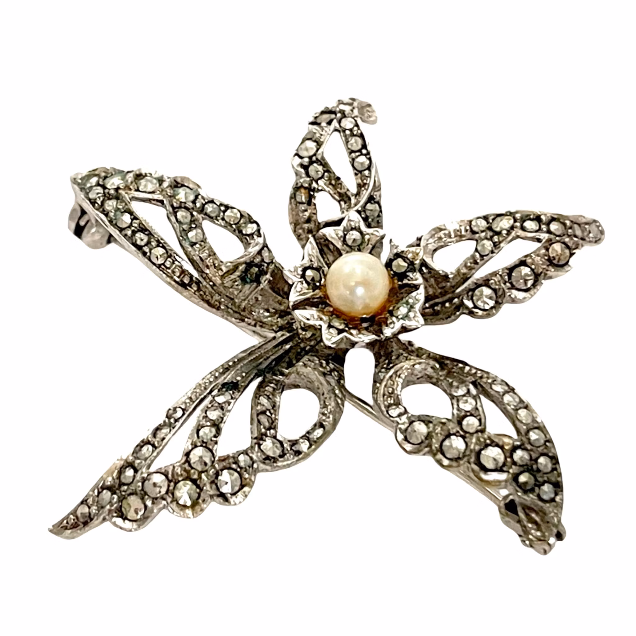 Broche med perle og marcasit, ca. 5x5 cm, sølv 830 S