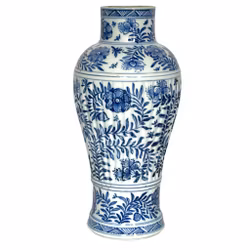 Chinese porcelain vase, Kangxi period (1662-1722)