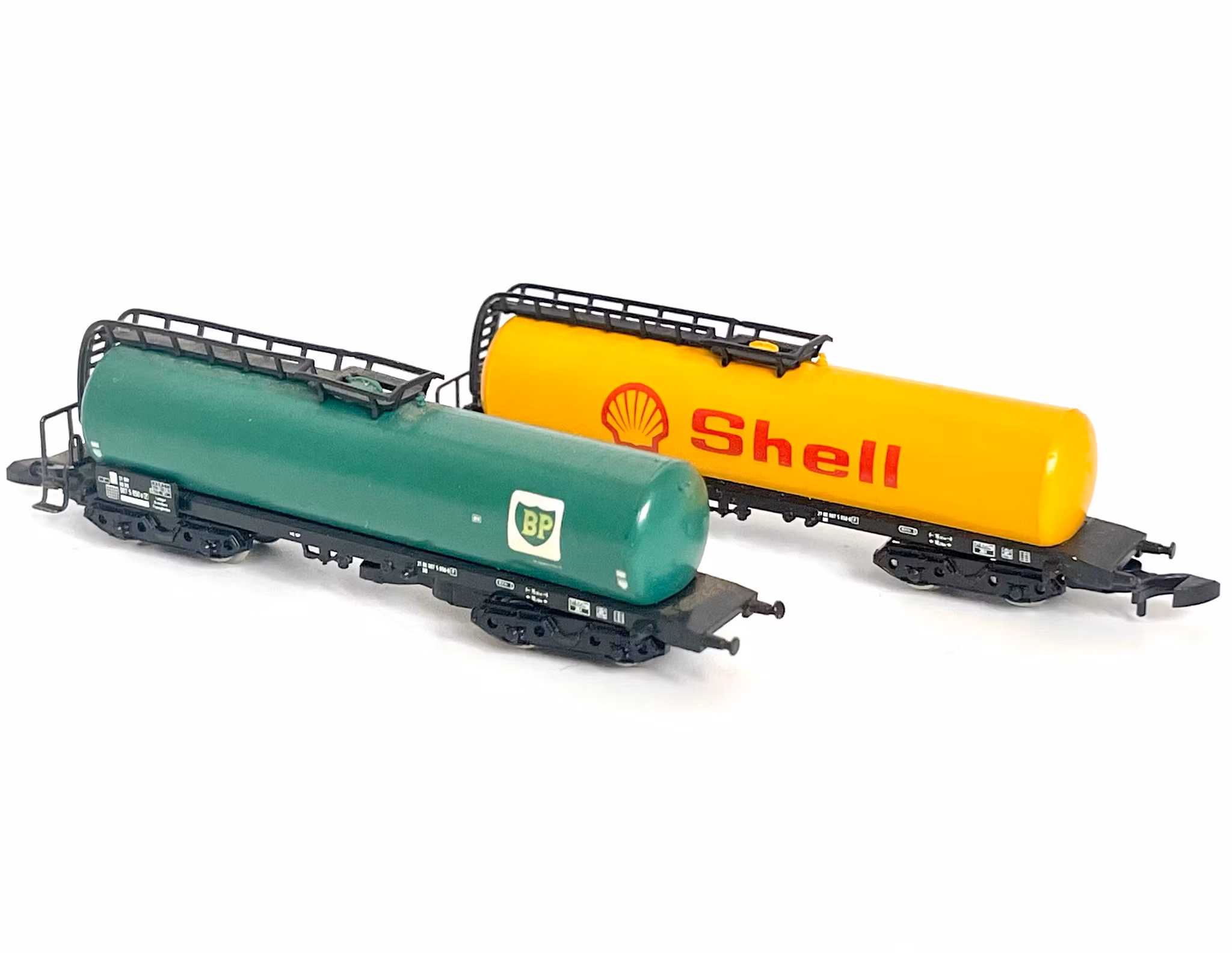 2 st, Märklin Z Mini-Club, Shell & BP Tank vagnar