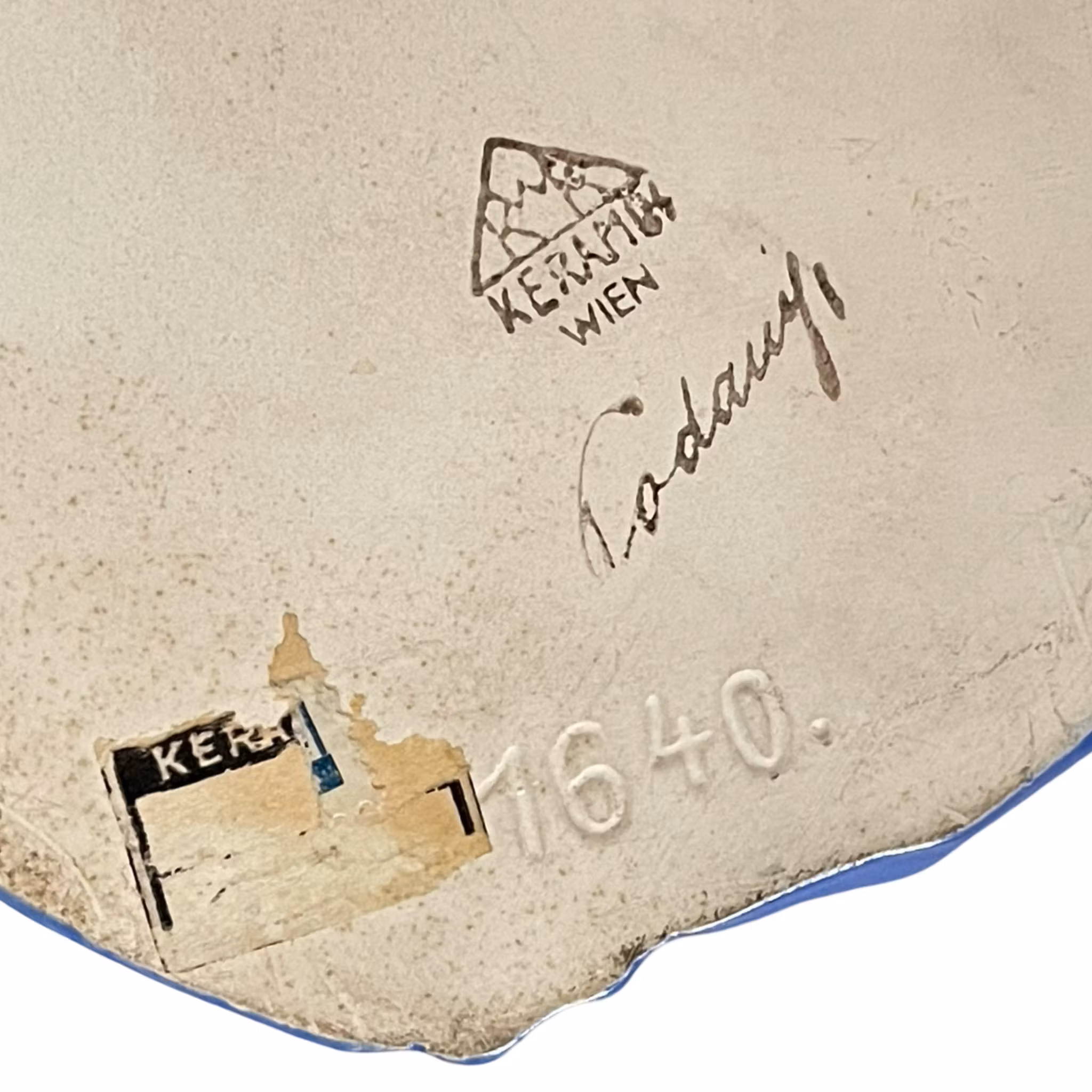 Visage en relief mural vintage Madonna art nouveau Vienne Keramos