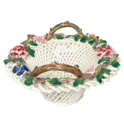 Starszy Dekoracyjny kosz z kwiatami z porcelany firmy Crown Staffordshire w Anglii