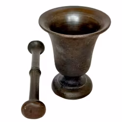 MØRTEL, med støder, støbejern, 1700-tallet