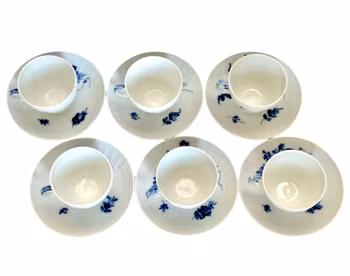 Royal Copenhagen 1:a sortering, Blå blomster, 6 st kaffekoppar med fat 1549