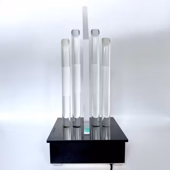 Lennart Kärrabo (Sverige 1927-2007). Ljusskulptur plexiglas. Design Kärrabo.