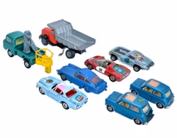 8 macchinine Corgi Toys