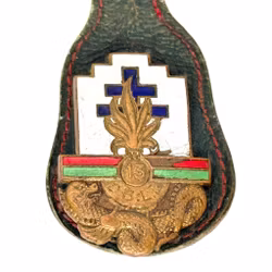 DBLE:n 13. vieraslegioonan puoliprikaatin rykmenttimerkki, Dragon Paris