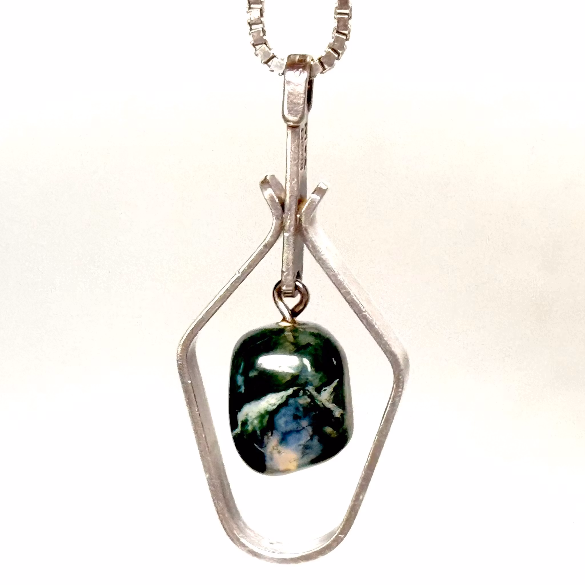 Kaulakoru sterlinghopeaa 925, Persö, HGB GVH, 1959, Tukholma, sammalakaatti