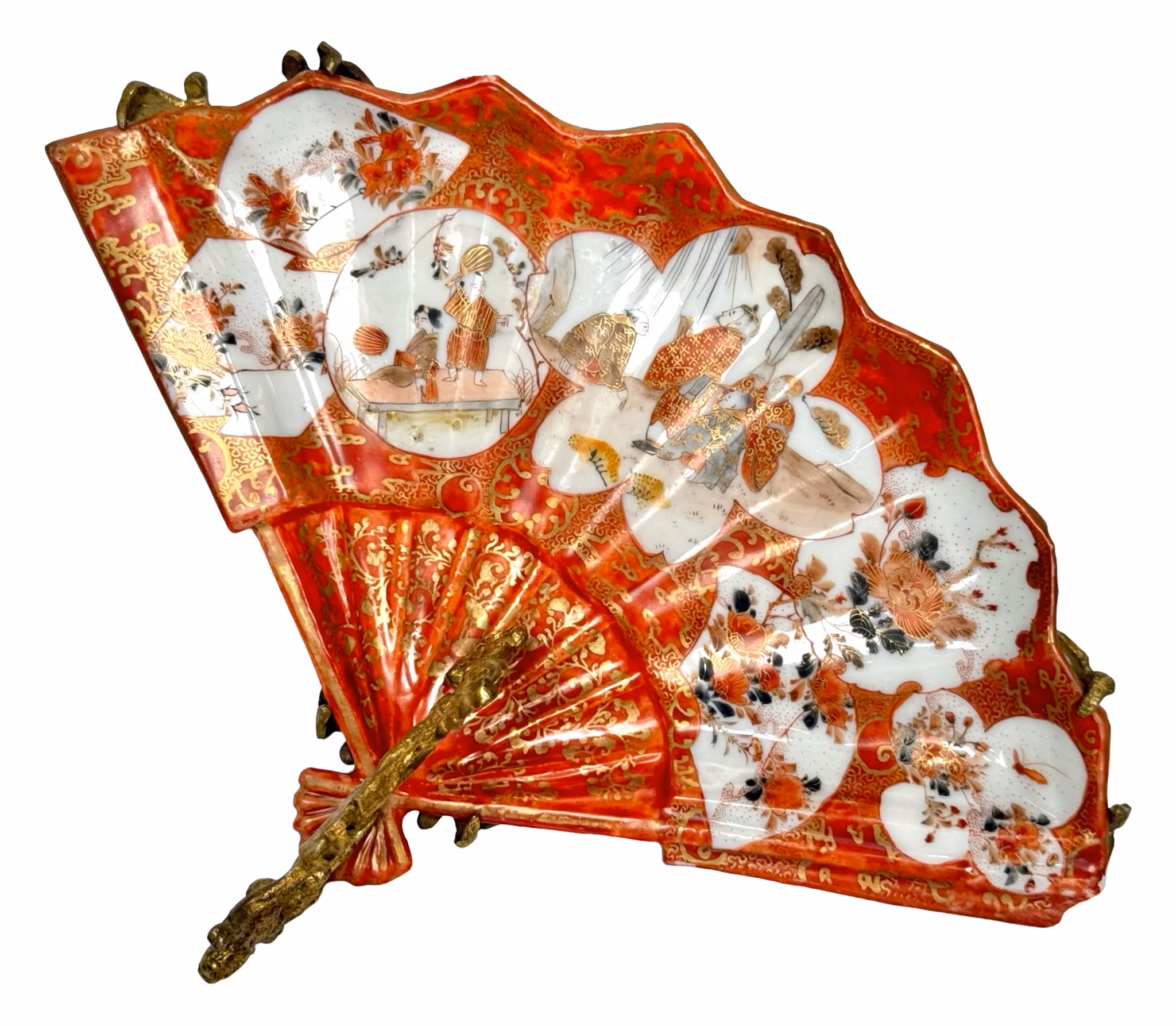 Japanische Porzellanschale mit vergoldeten Messingmontierungen, 19. Jahrhundert