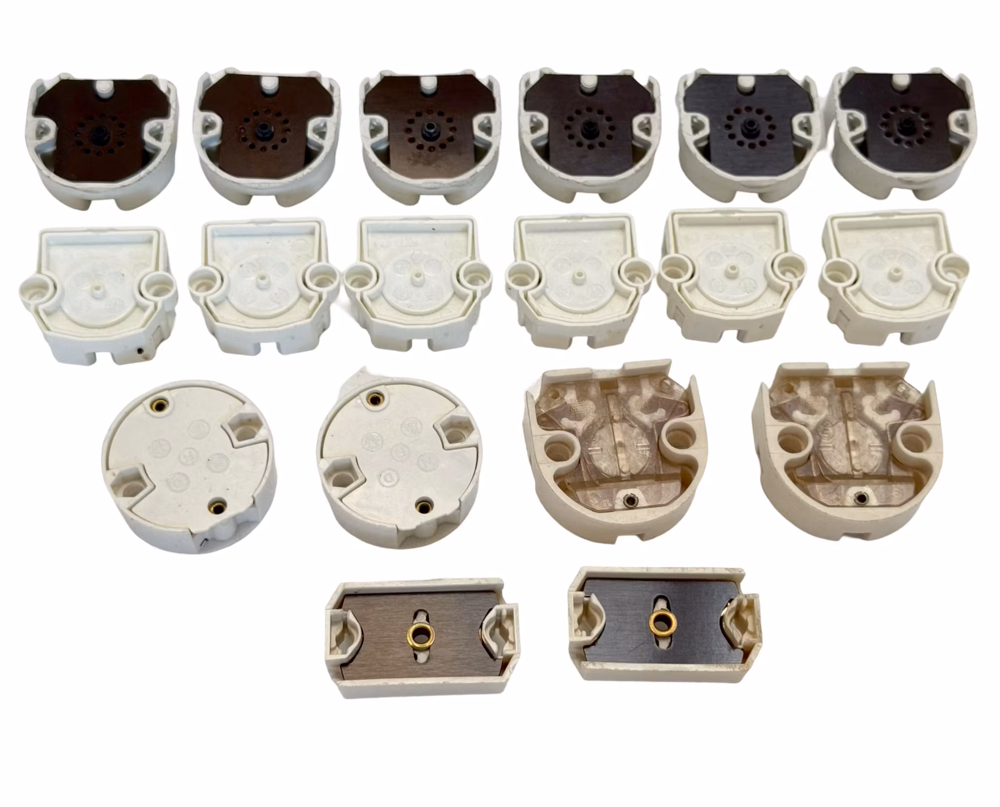 Douilles pour lampes fluorescentes, etc.