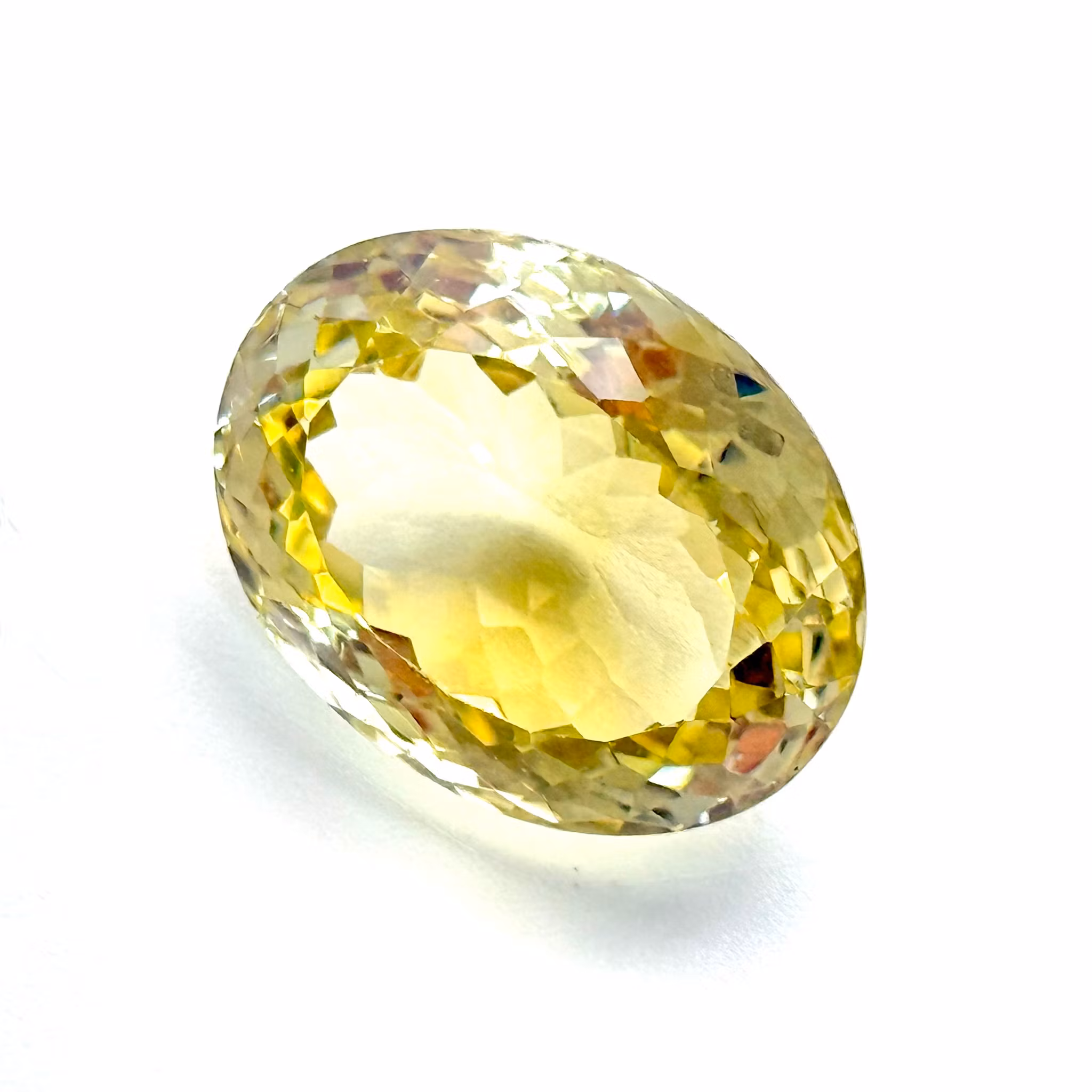 27.80 Karat naturlig obehandlad Citrin med certifikat