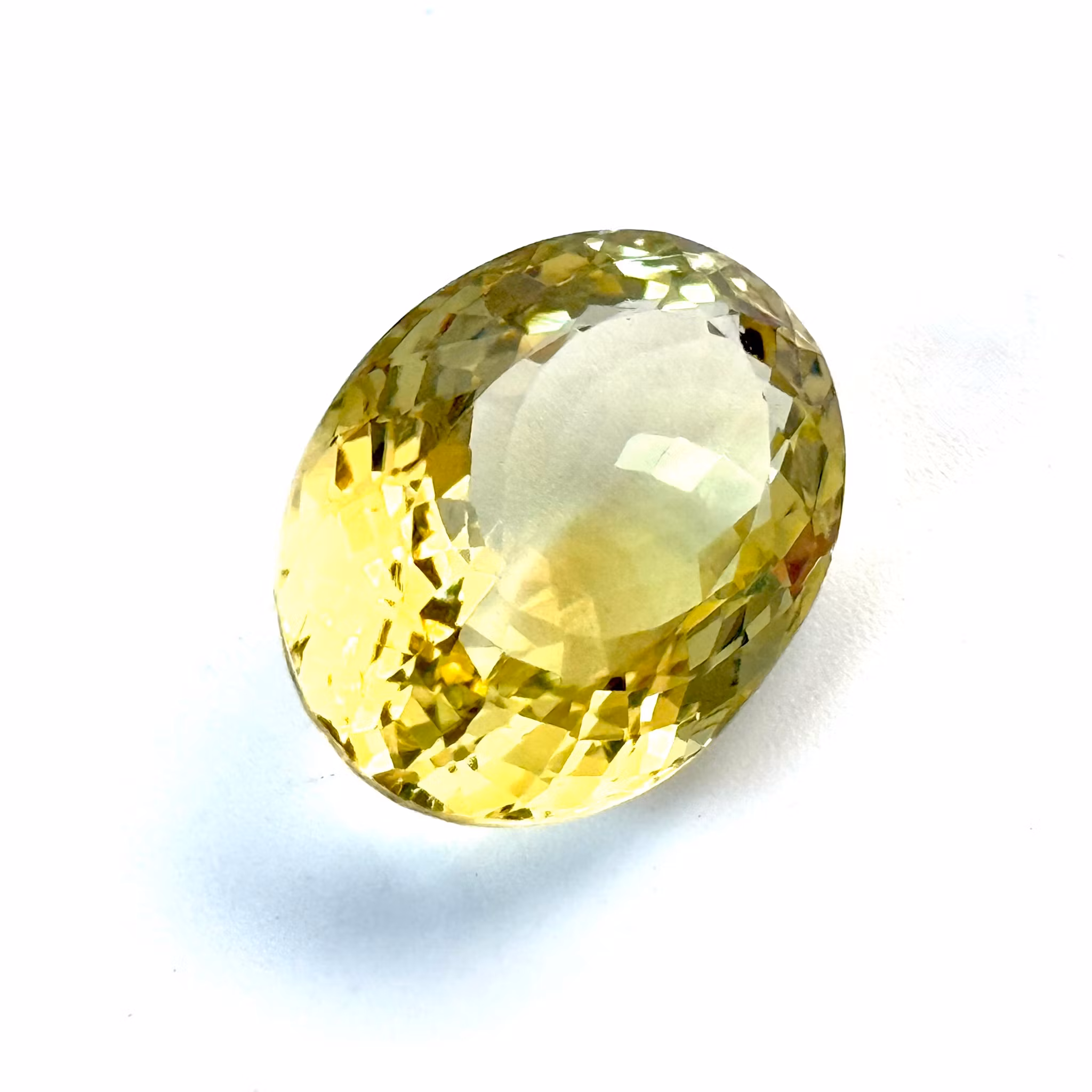 17.69 Karat naturlig obehandlad Citrin med certifikat