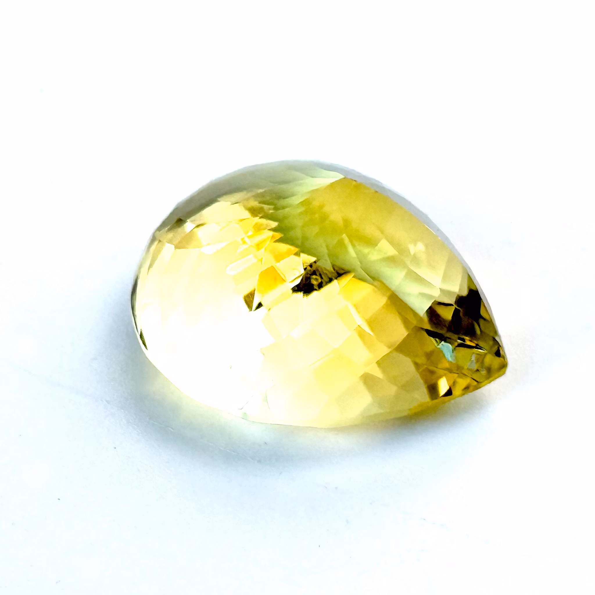 Citrine naturelle non traitée de 28,57 carats avec certificat