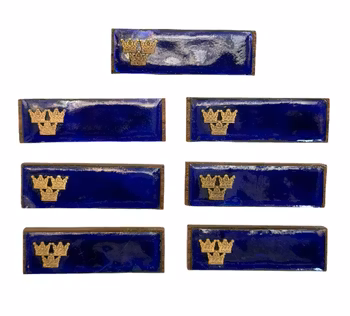 7 st, Trä och blå emalj med tre Kronor märken, Sverige