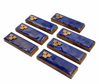 7 st, Trä och blå emalj med tre Kronor märken, Sverige