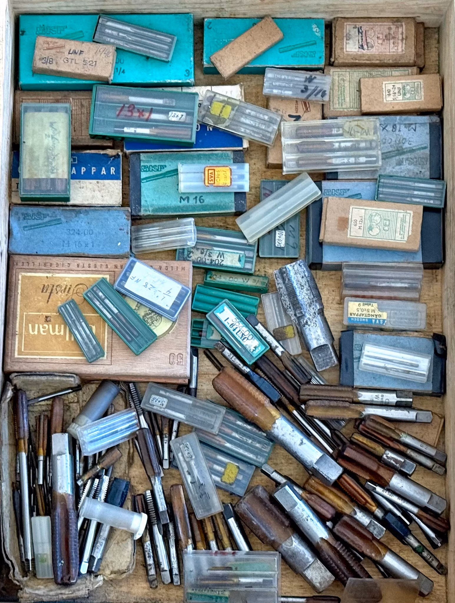 206-teilig, Gewindebohrer HSS, SKF, CEJ, SVA usw. In gutem Zustand