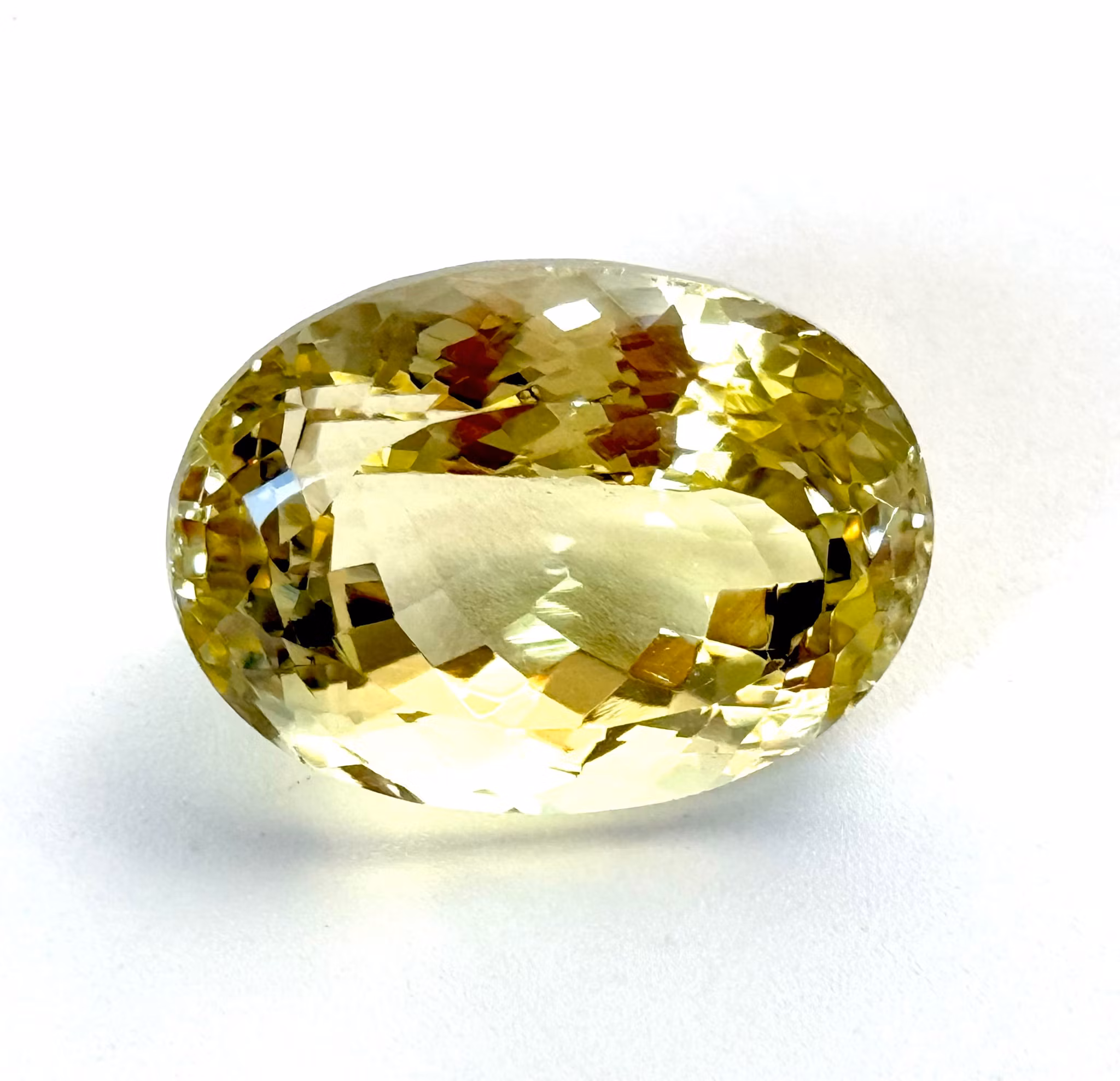 26.87 Karat naturlig obehandlad Citrin med certifikat