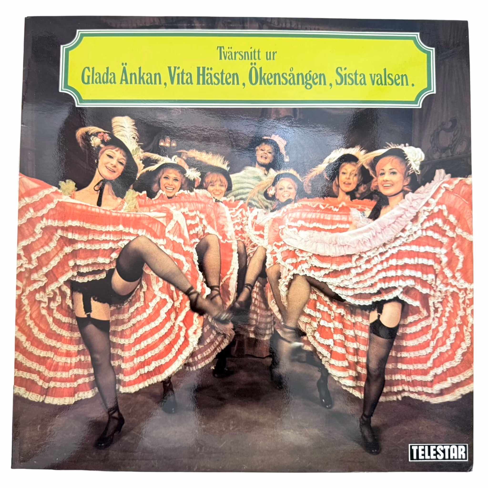 Querschnitte aus „Die glückliche Witwe“, „Das weiße Pferd“, „Das Wüstenlied“, „Der letzte Walzer“. LP-Vinyl