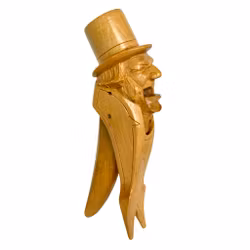 Nötknäckare Nötknäppare, Snidat trä, signerad